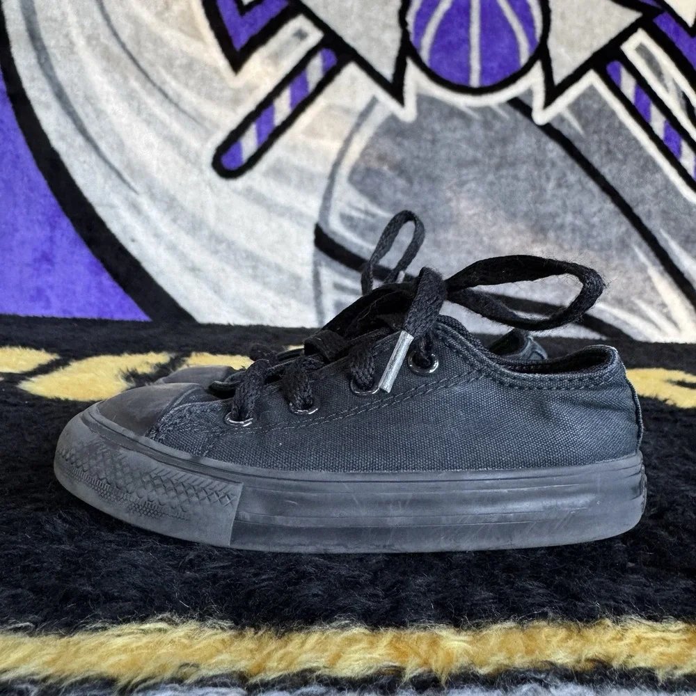 Size 7c - Toddler CONVERSE Chuck Taylor All Star Low Top Black Monochrome